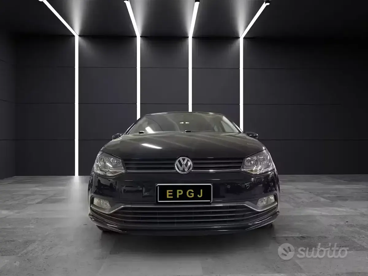 Usata VW Polo Comfortline 75 CV (55 kW) 2014 Nero Berlina