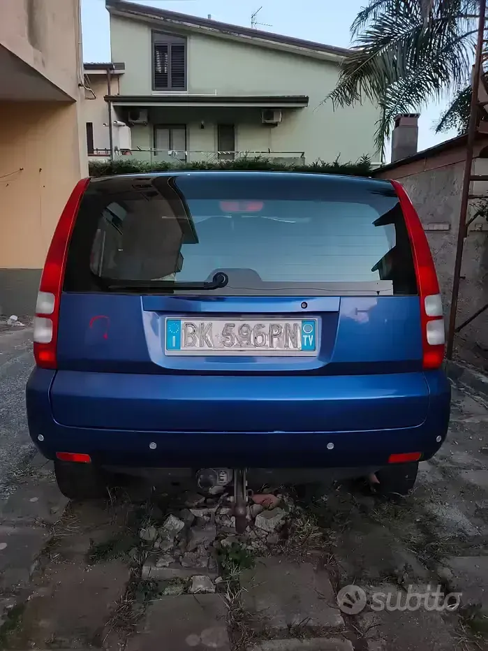 Usata Honda HR-V 124 CV (91 kW) 1999 Blu SUV