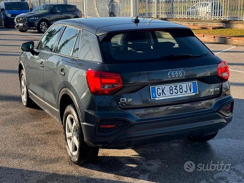 Begagnad Audi Q2 Business Plus 116 HK (85 kW) 2022 Svart SUV