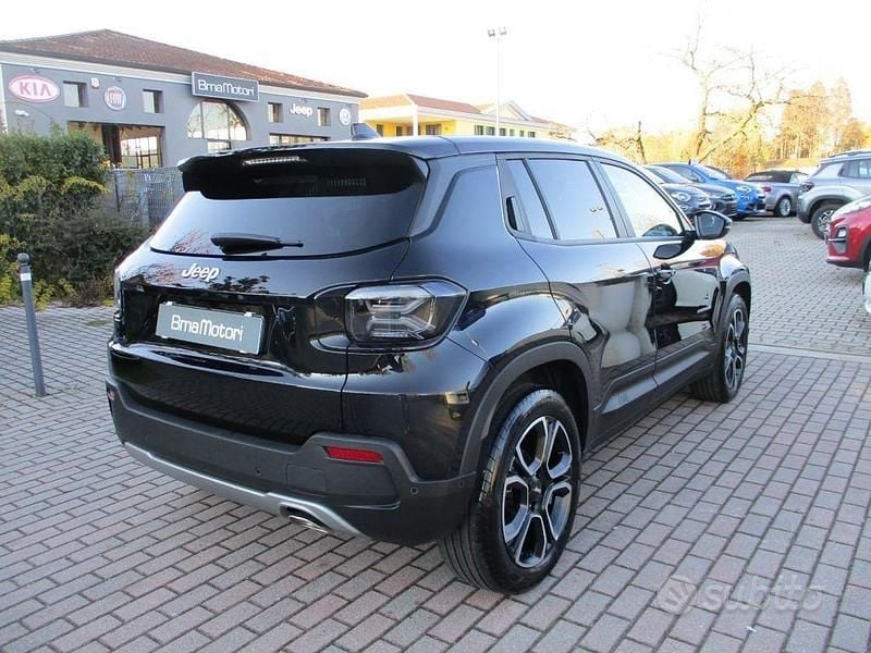 Nuova Jeep Avenger Summit 110 CV (80 kW) 2025 Nero SUV
