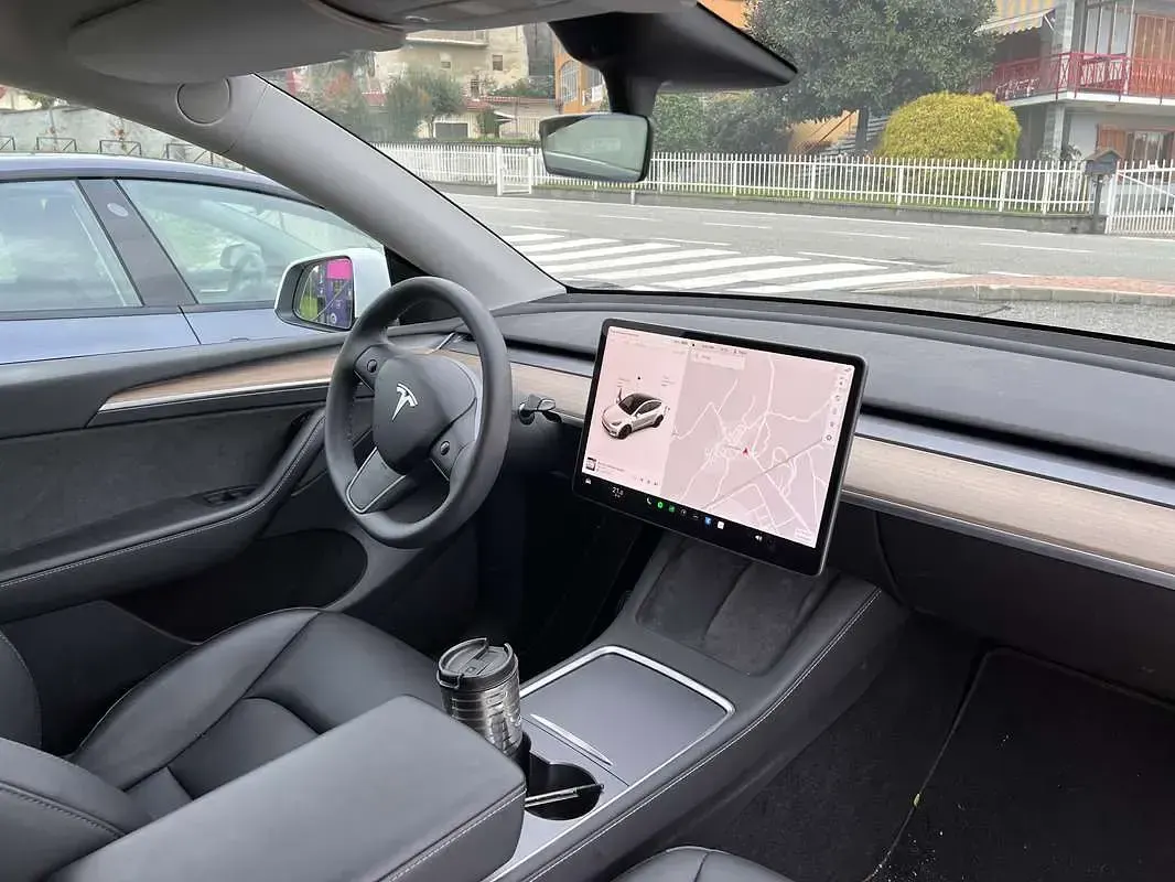Usata Tesla Model Y 378 kW (514 CV) 2022 SUV