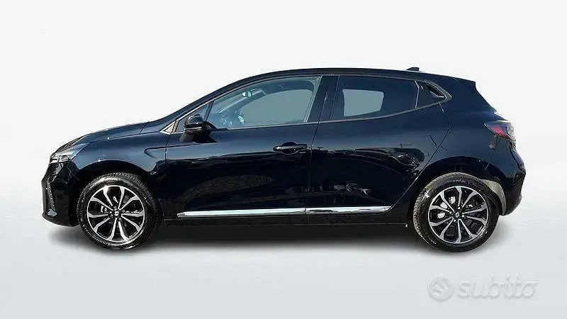 Usata Renault Clio V Techno 90 CV (66 kW) 2025 Nero Berlina