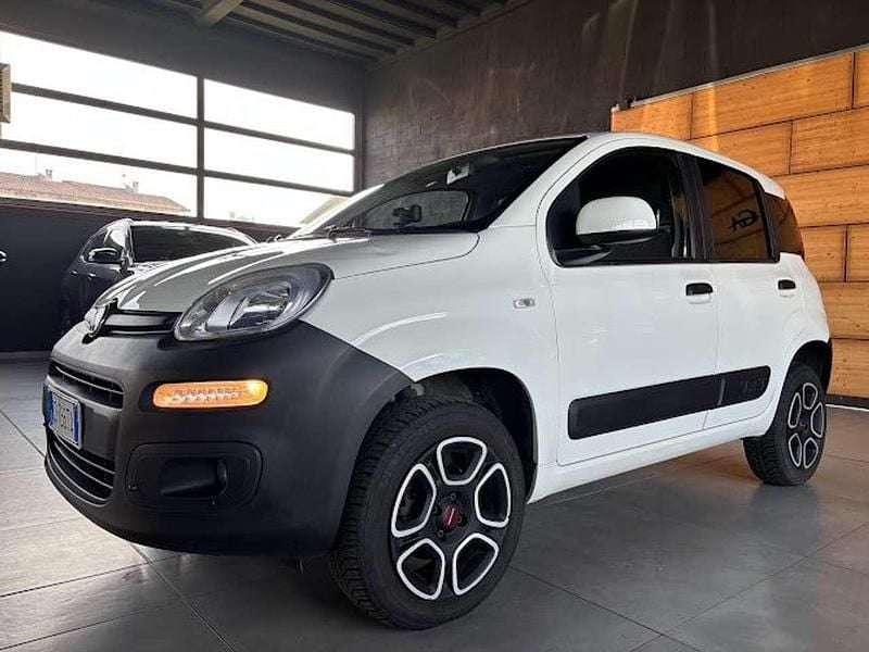 Bianco Usata 2021 Fiat Panda 4x4 Due volumi | 7990 € (Super prezzo) - Immagine 1/4