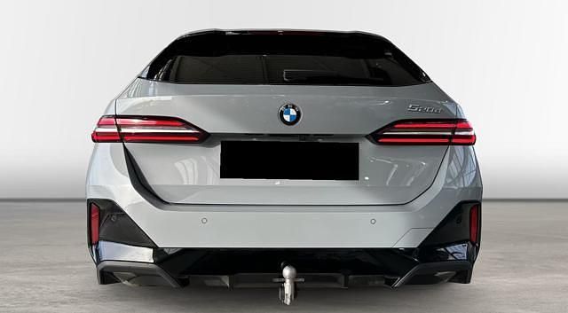 Usata BMW 520 M Sport 197 CV (144 kW) 2025 Grigio Station wagon