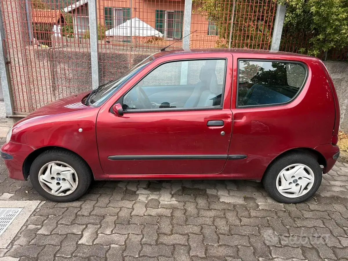 Usata Fiat Seicento 54 CV (39 kW) 2002 Rosso Utilitaria