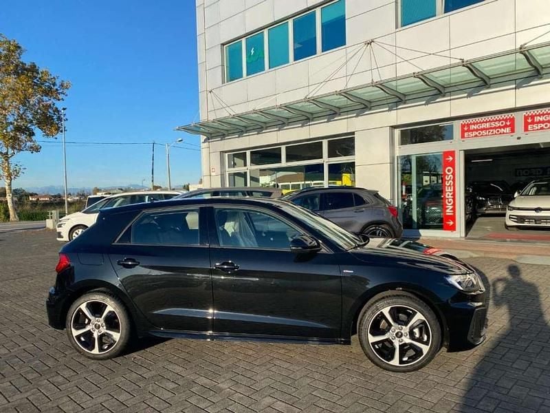 Nuova Audi A1 Black Edition 116 CV (85 kW) 2025 Nero Berlina