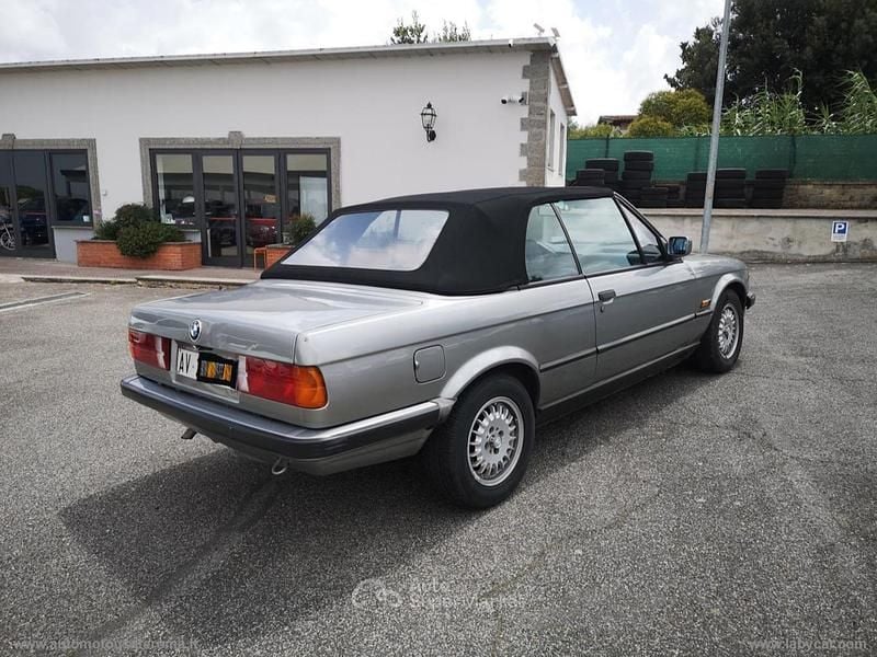 Usata BMW 320 126 CV (92 kW) 1988 Gray Cabrio