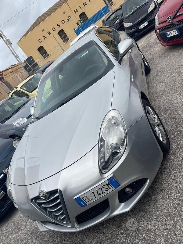 Usata Alfa Romeo Giulietta Exclusive 105 CV (77 kW) 2014 Grigio Berlina