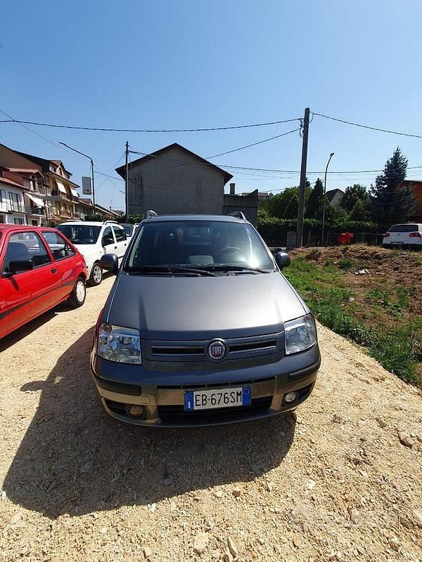 Usata Fiat Panda Emotion 69 CV (50 kW) 2010 Grigio Utilitaria