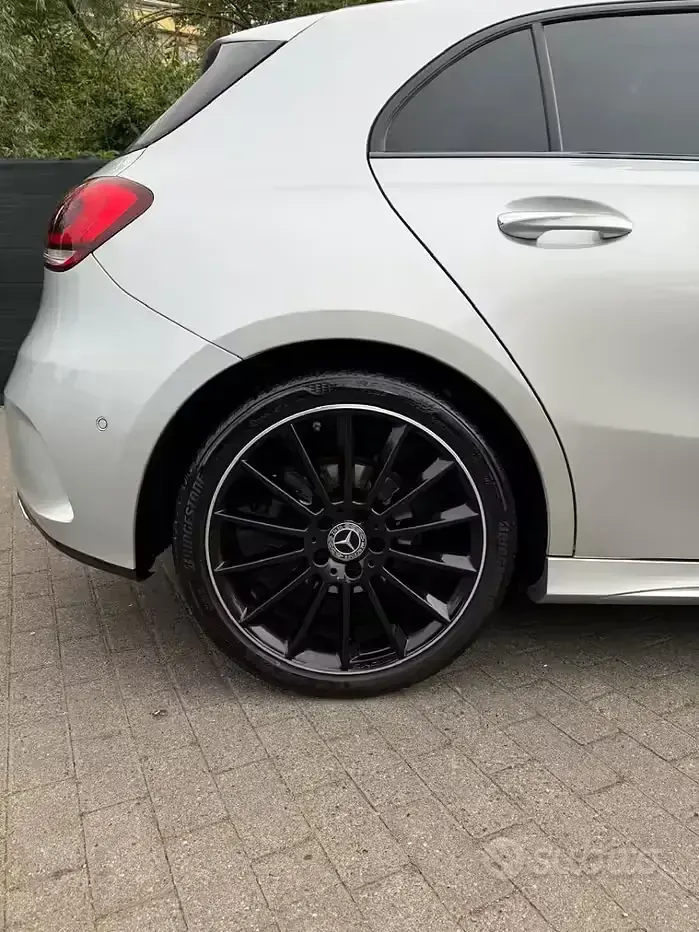 Usata Mercedes A200 AMG line 150 CV (110 kW) 2021 Grigio Berlina
