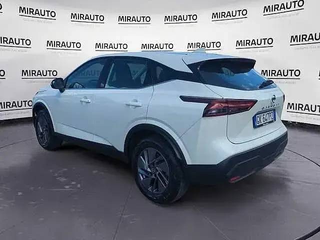Usata Nissan Qashqai Acenta 140 CV (102 kW) 2022 Bianco SUV