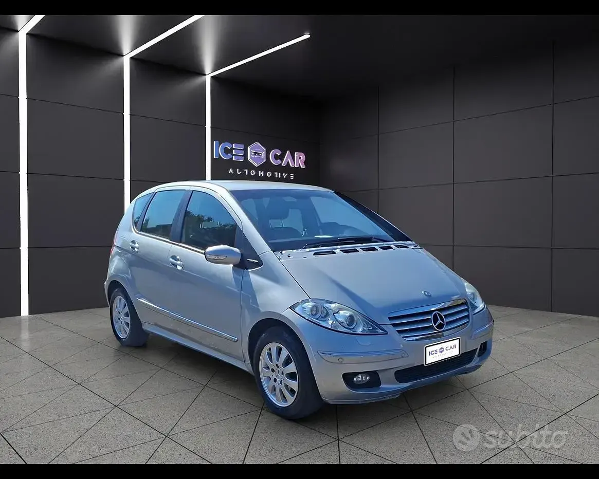 Usata Mercedes A180 Elegance 109 CV (80 kW) 2006 Grigio Berlina
