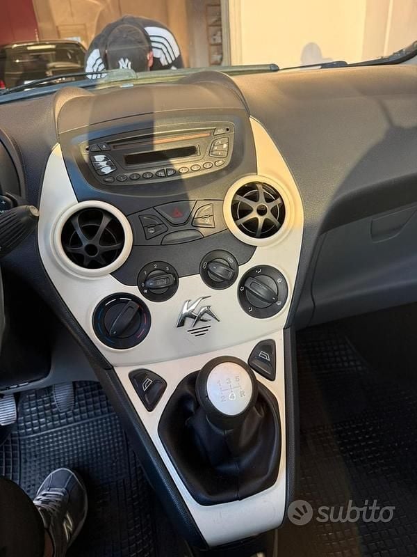 Usata Ford Ka 69 CV (50 kW) 2009 Bianco Utilitaria