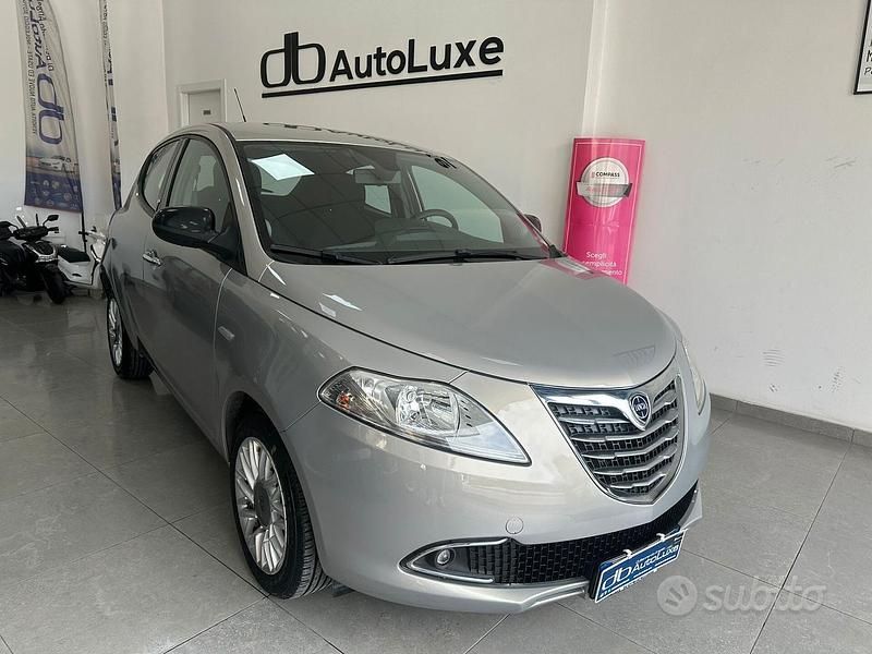 Usata Lancia Ypsilon S 95 CV (69 kW) 2015 Beige Utilitaria
