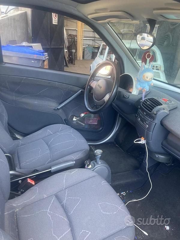 Usata Smart ForTwo Coupé 41 CV (30 kW) 2006 Utilitaria