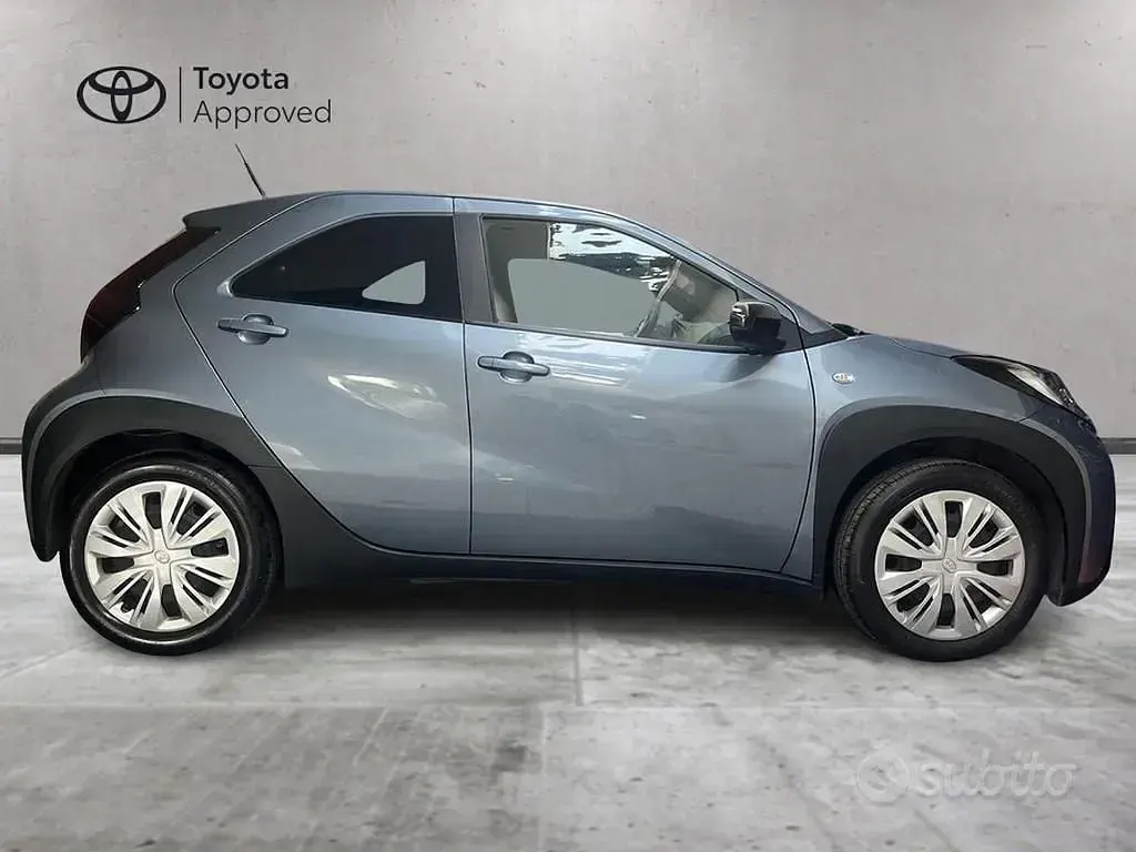 Usata Toyota Aygo X Active 72 CV (52 kW) 2025 Other SUV