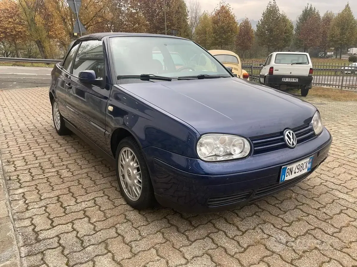 Usata VW Golf 101 CV (74 kW) 1999 Blu Cabrio