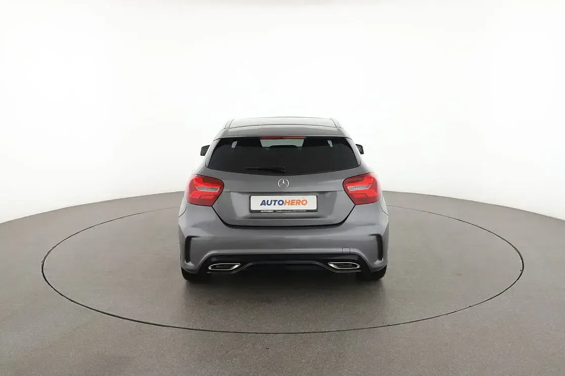 Usata Mercedes A160 Premium 102 CV (75 kW) 2017 Grigio Utilitaria