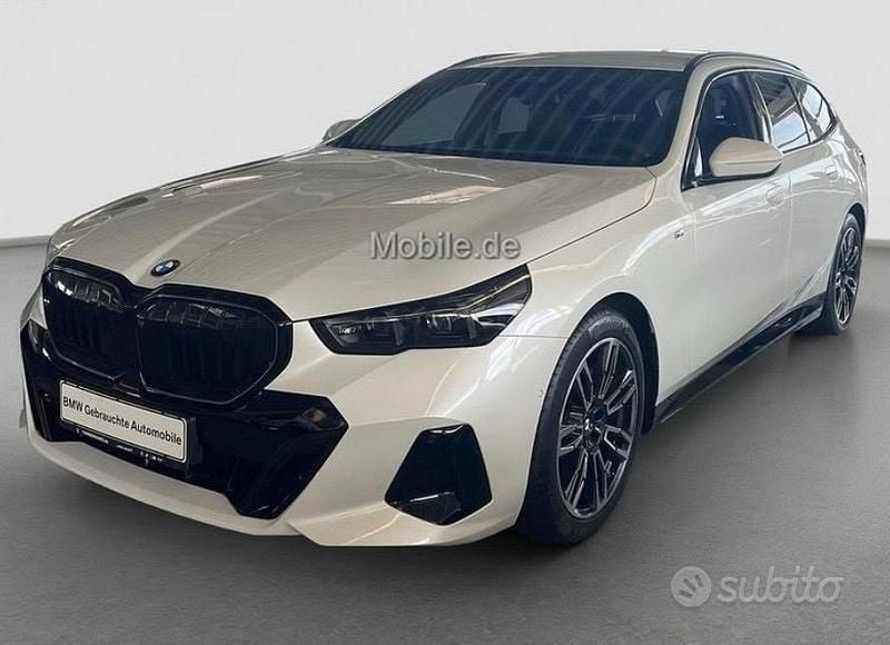Bianco Usata 2025 BMW 520 M Sport Station wagon | 50.900 € (Ottimo prezzo) - Immagine 1/4