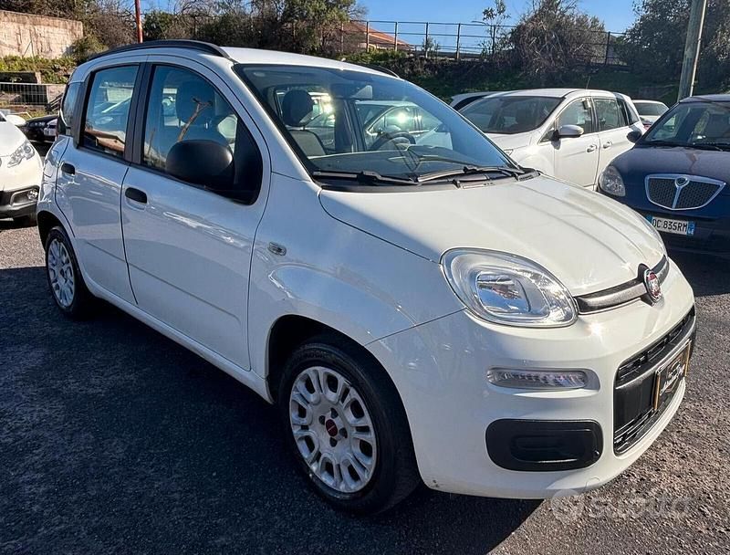 Usata Fiat Panda Pop 69 CV (50 kW) 2014 Bianco Utilitaria