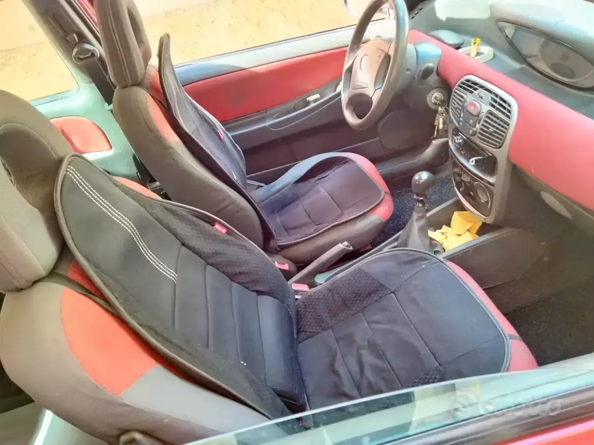 Usata Lancia Ypsilon 2002 Rosso Utilitaria