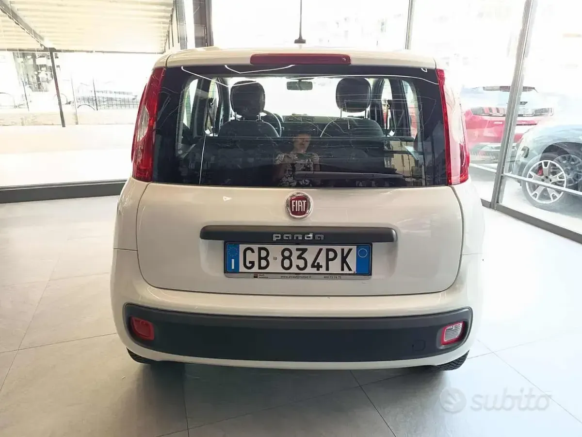 Usata Fiat Panda Lounge 69 CV (50 kW) 2020 Bianco Utilitaria