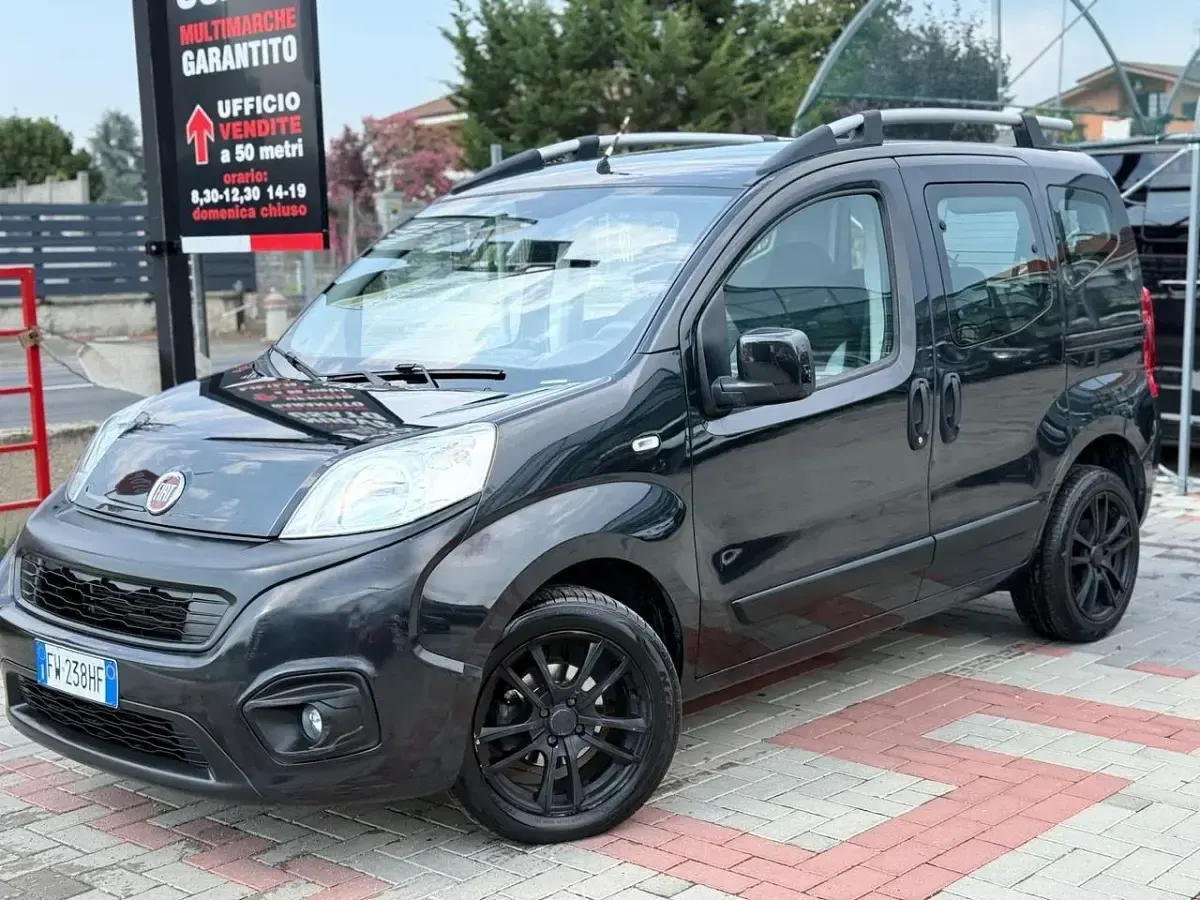 Usata Fiat Qubo Trekking 80 CV (58 kW) 2019 Nero Monovolume