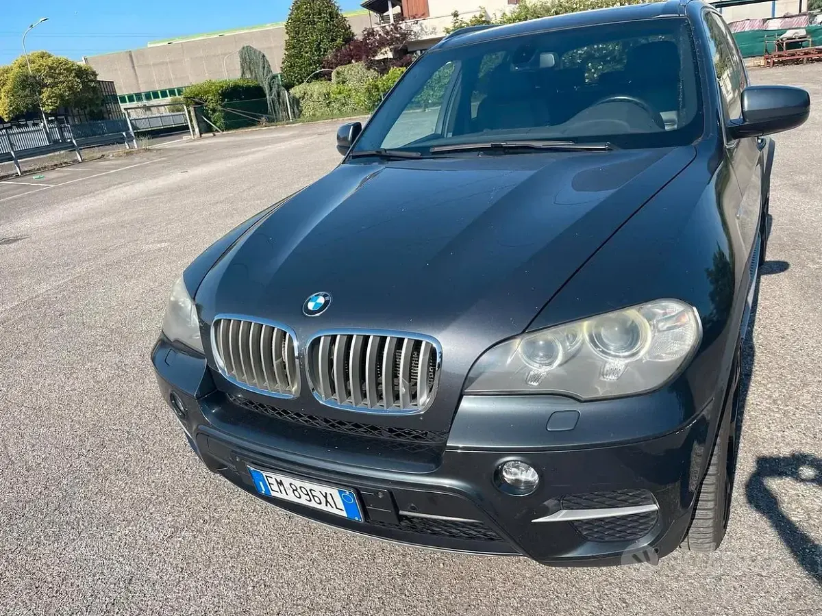 Usata BMW X5 245 CV (180 kW) 2013 Grigio SUV