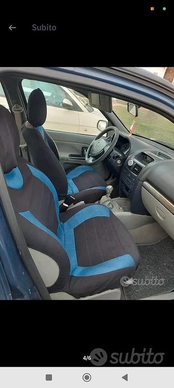 Usata Renault Clio II 2002 Blu Berlina