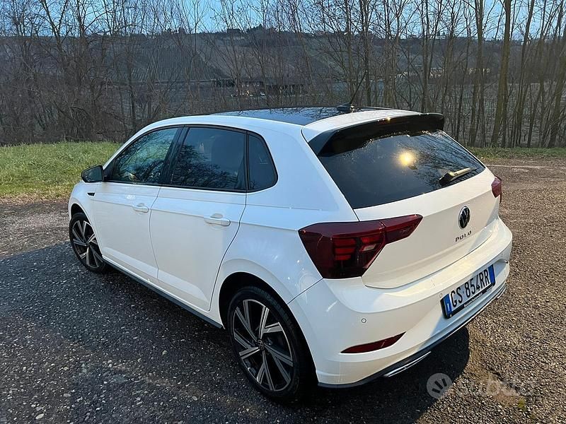 Usata VW Polo R-line 95 CV (69 kW) 2024 Bianco Utilitaria