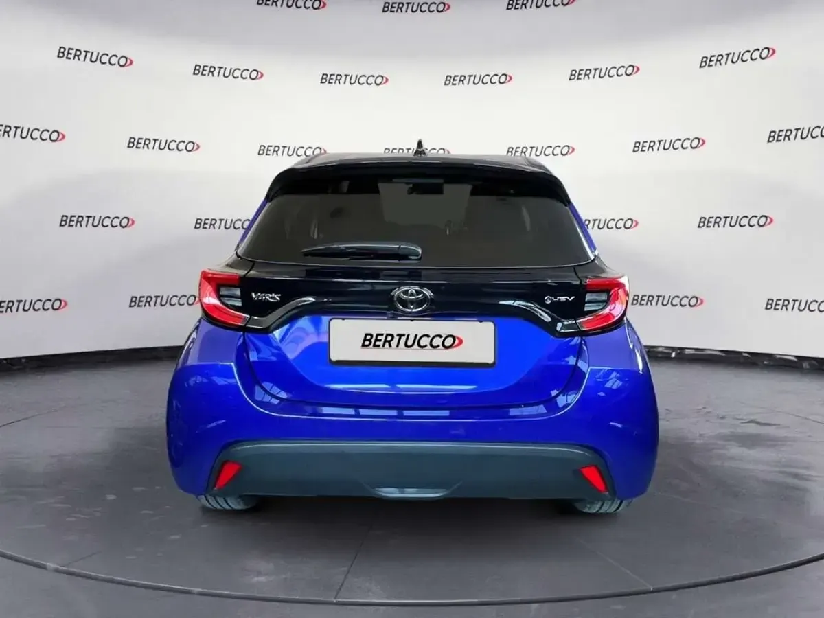 Usata Toyota Yaris Hybrid Trend 115 CV (84 kW) 2025 Blu/azzurro Berlina