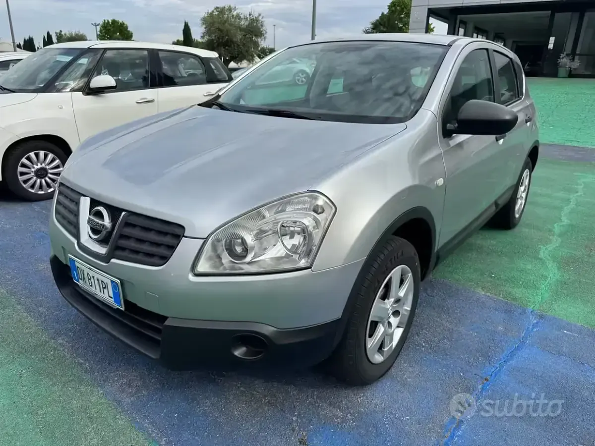 Usata Nissan Qashqai Tekna 115 CV (84 kW) 2009 Grigio SUV