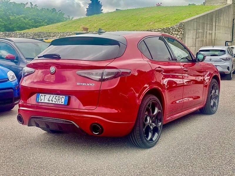 Usata Alfa Romeo Stelvio 209 CV (153 kW) 2024 SUV