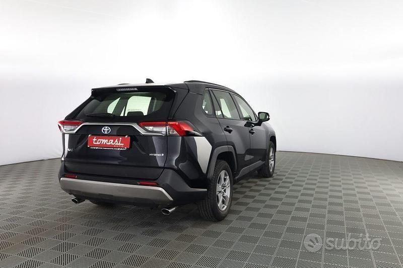 Usata Toyota RAV4 Hybrid Active 218 CV (160 kW) 2022 Nero SUV