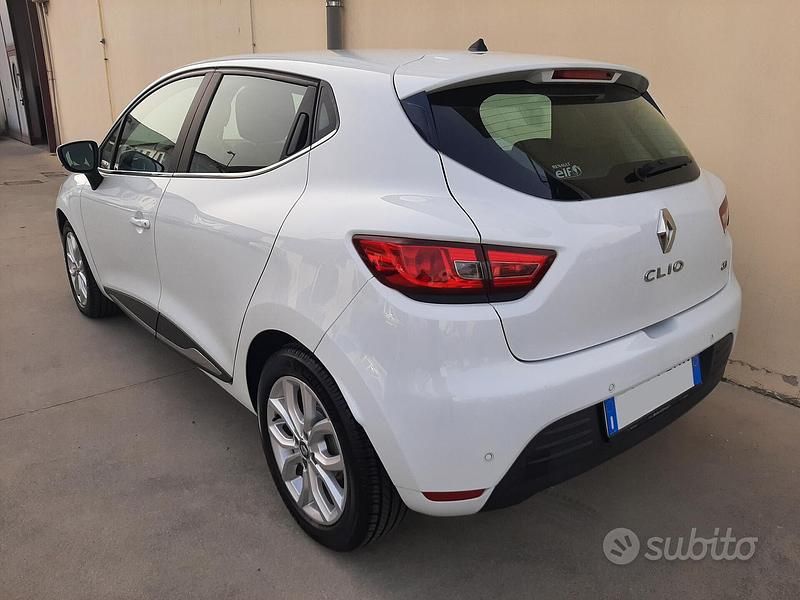 Usata Renault Clio IV Zen 75 CV (55 kW) 2017 Bianco Berlina