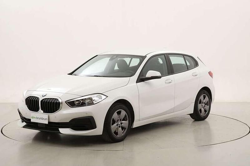 Usata BMW 118 Advantage 140 CV (102 kW) 2020 Bianco Utilitaria