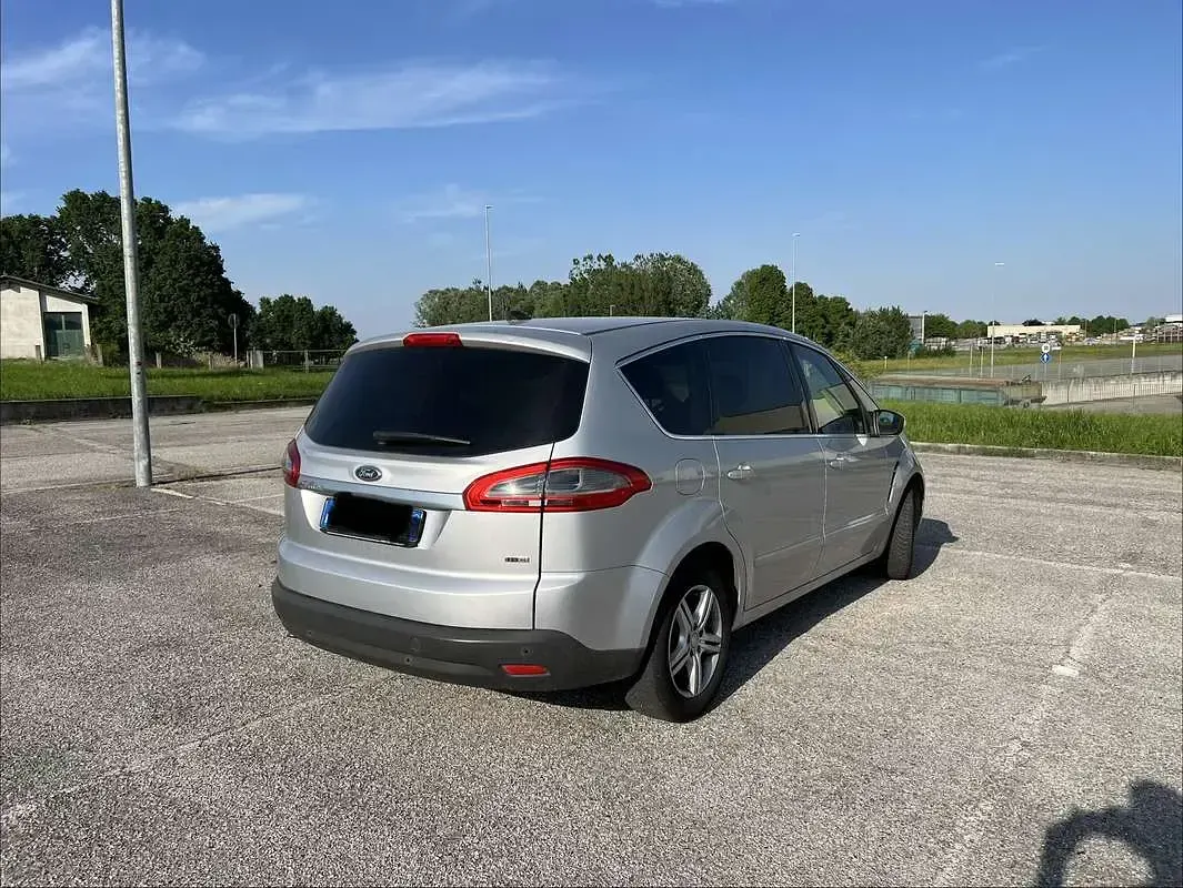 Usata Ford S-MAX Individual 163 CV (119 kW) 2010 Monovolume