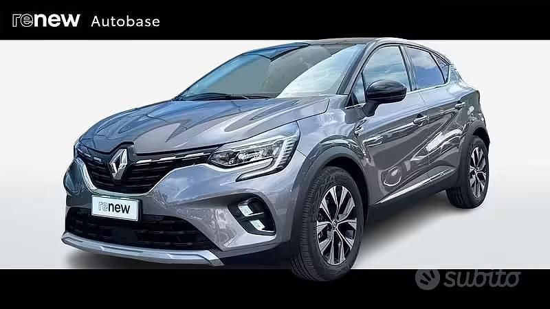 Usata Renault Captur Techno 143 CV (105 kW) 2023 Grigio SUV