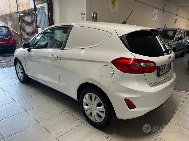 Usata Ford Fiesta Business Edition 86 CV (63 kW) 2019 Bianco metallizzato Utilitaria