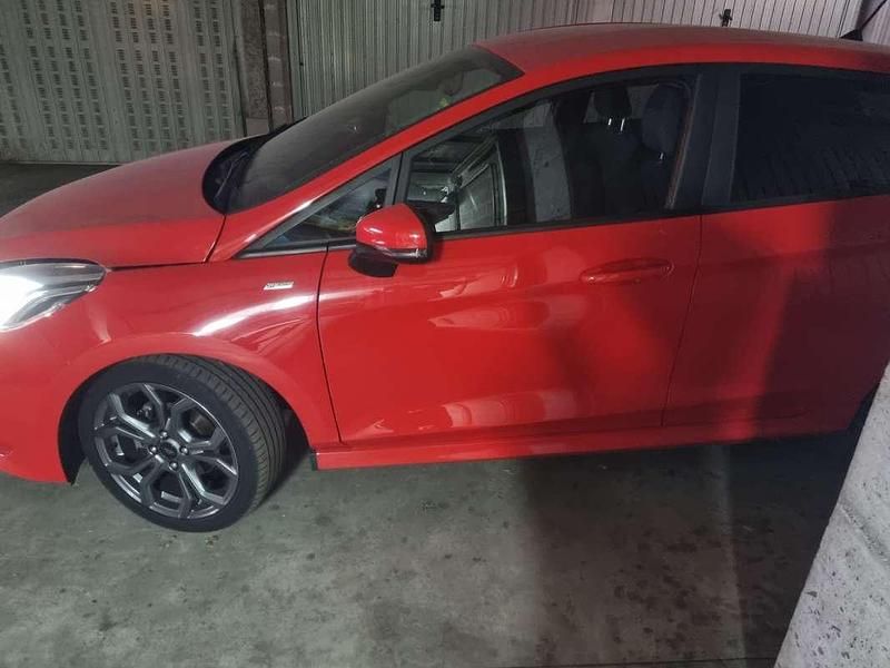 Rosso Usata 2019 Ford Fiesta ST-Line Utilitaria | 15.000 € (Molto cara) - Immagine 1/4