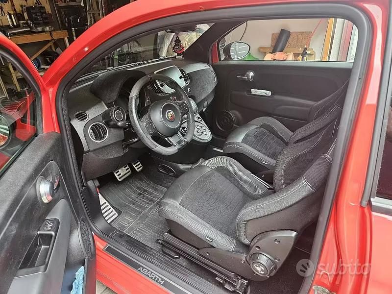 Usata Abarth 595 Competizione 180 CV (132 kW) 2021 Rosso Cabrio