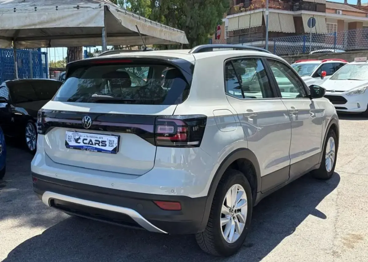 Usata VW T-Cross Style 110 CV (80 kW) 2024 Grigio SUV