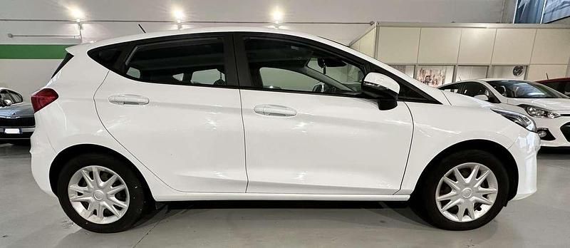 Usata Ford Fiesta 86 CV (63 kW) 2019 Bianco Utilitaria