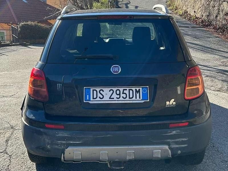 Usata Fiat Sedici 120 CV (88 kW) 2008 Nero SUV