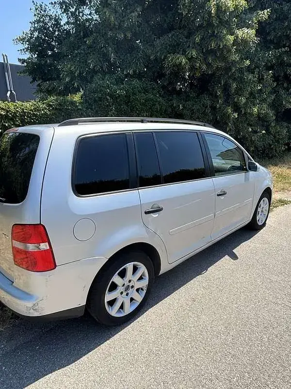 Usata VW Touran 105 CV (77 kW) 2005 Monovolume