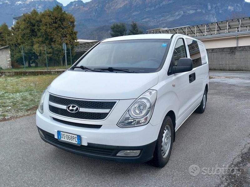 Usata Hyundai H-1 Style 170 CV (125 kW) 2008 Bianco Monovolume