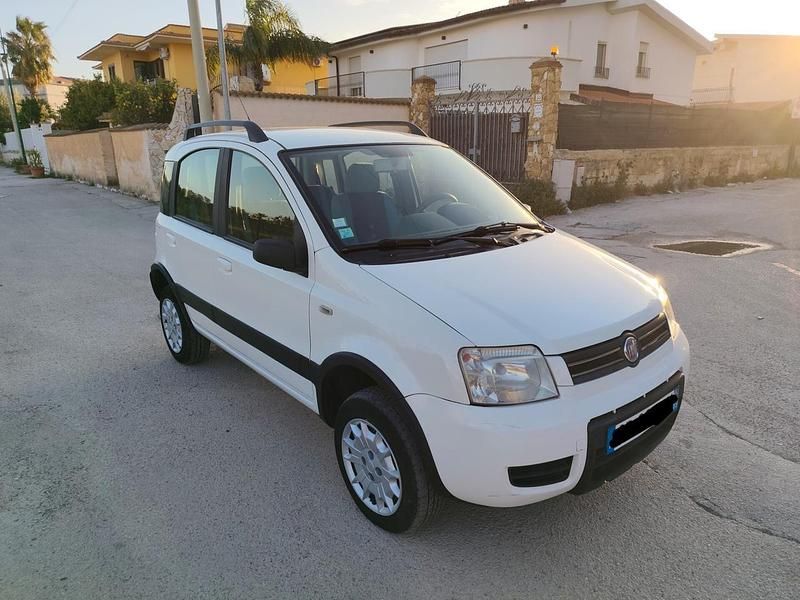 Gebraucht Fiat Panda 4x4 Climbing 69 PS (50 kW) 2007 Weiß Kleinwagen
