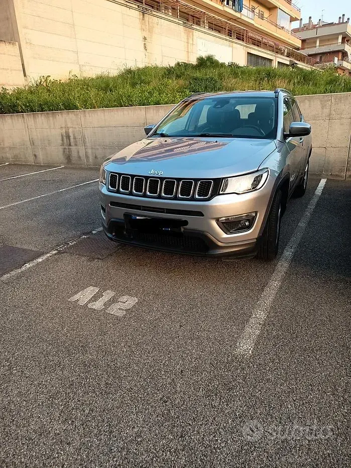 Usata Jeep Compass 120 CV (88 kW) 2019 Grigio SUV