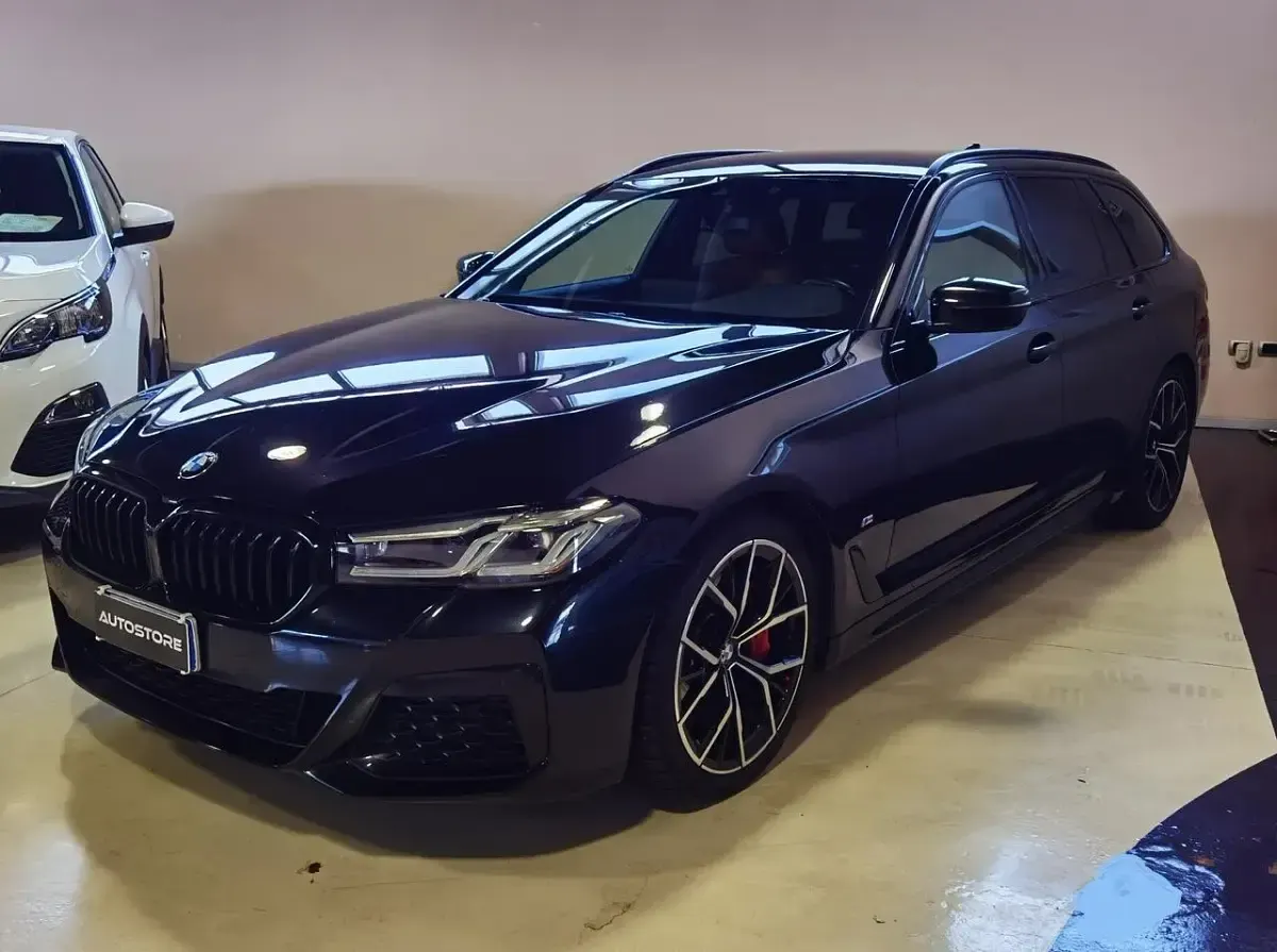Usata BMW 520 M Sport 190 CV (139 kW) 2021 Nero Station wagon