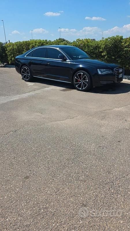 Usata Audi A8 250 CV (183 kW) 2012 Blu Berlina